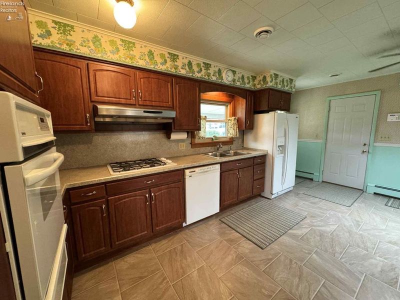 6704 Parker Road, Castalia, OH 44824 Photo 12