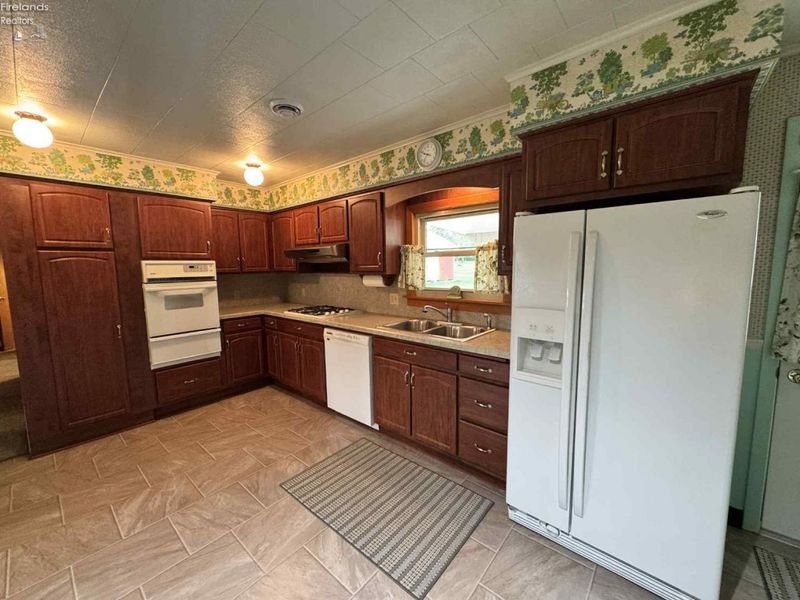 6704 Parker Road, Castalia, OH 44824 Photo 9