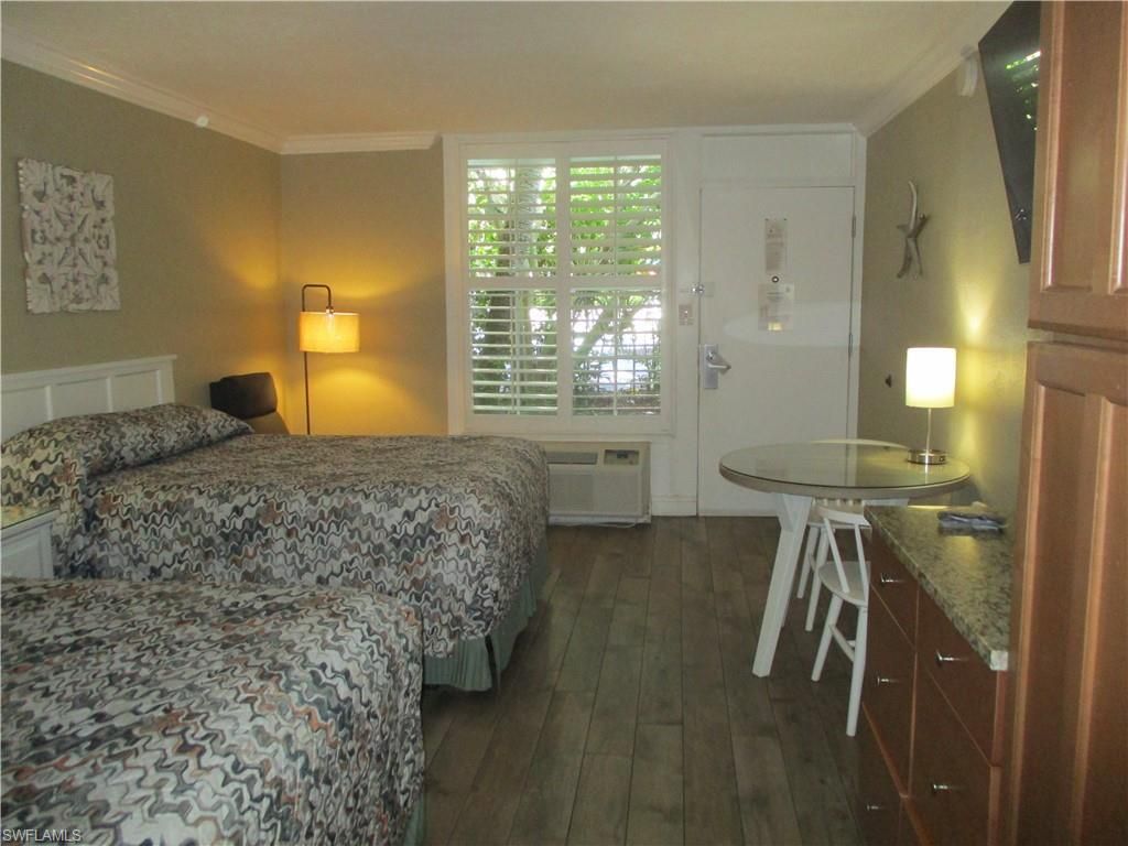 2555 9th St N, Unit 131, Naples, FL 34103 Photo