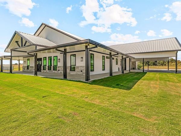 385 Private Road 1733, Stephenville, TX 76401