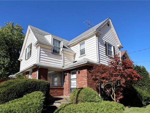 22 N Arlington Avenue, Niles, OH 44446