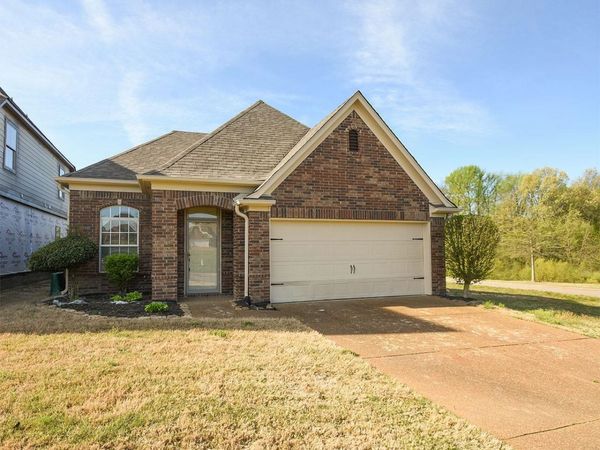 7407 LOST GROVE LN, Unincorporated, TN 38016