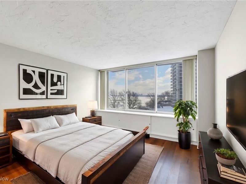 12700 Lake Avenue, Unit 801, Lakewood, OH 44107 Photo 14