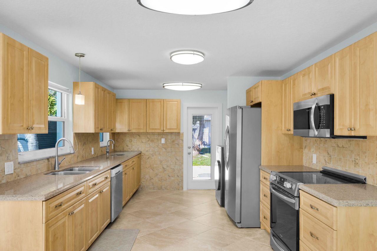 251 Azalea Street, Tavernier, FL 33070 Photo