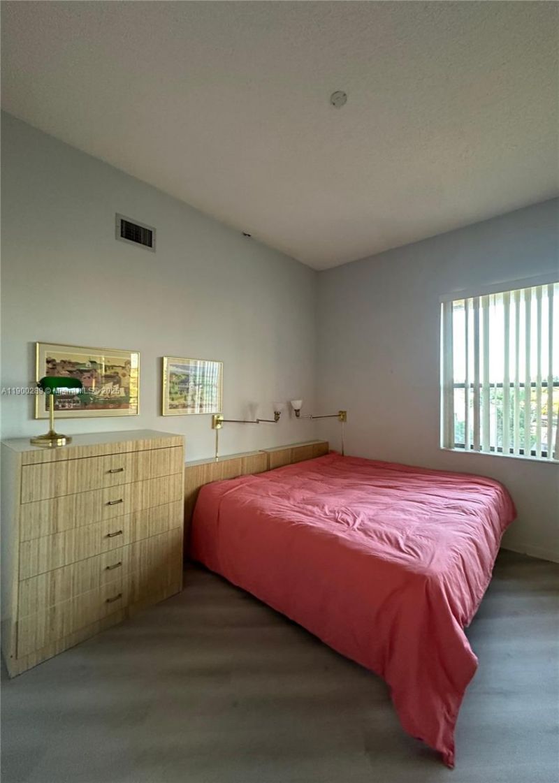 7472 La Paz Blvd, Unit 301, Boca Raton, FL 33433 Photo