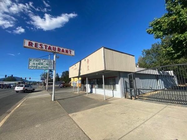 311 Redwood Highway, Cave Junction, OR 97523