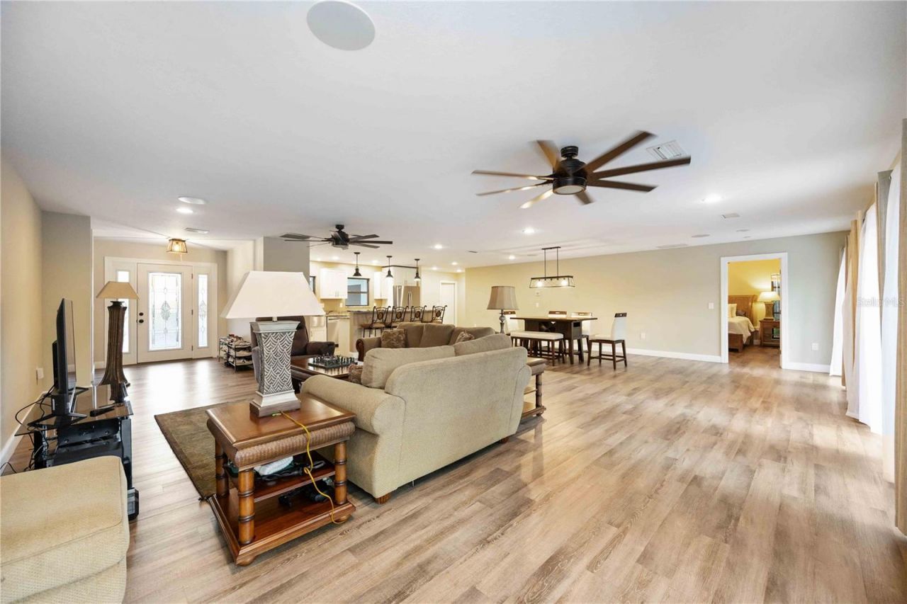 635 Tropical Circle, Sarasota, FL 34242 Photo