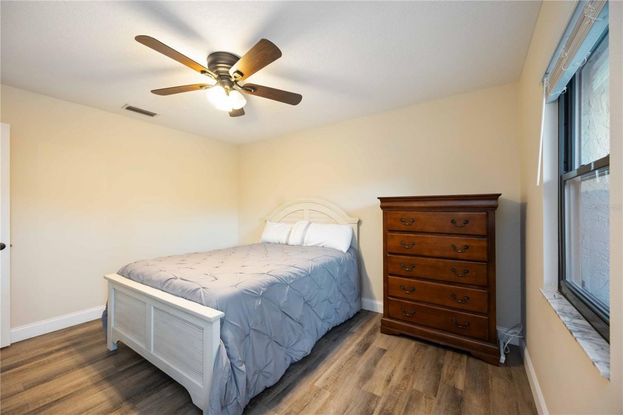 635 Tropical Circle, Sarasota, FL 34242 Photo