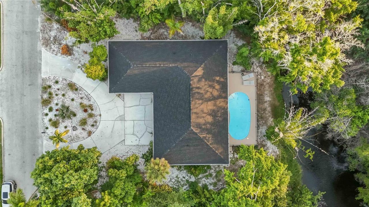 635 Tropical Circle, Sarasota, FL 34242 Photo