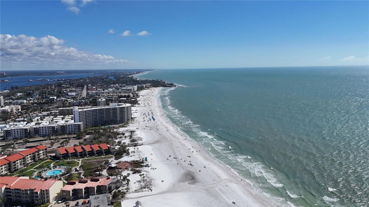 635 Tropical Circle, Sarasota, FL 34242 Photo