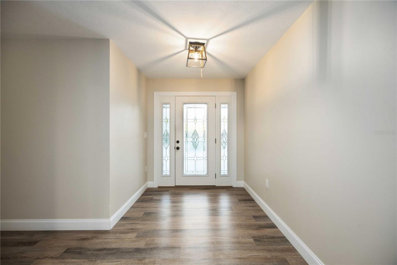 635 Tropical Circle, Sarasota, FL 34242 Photo