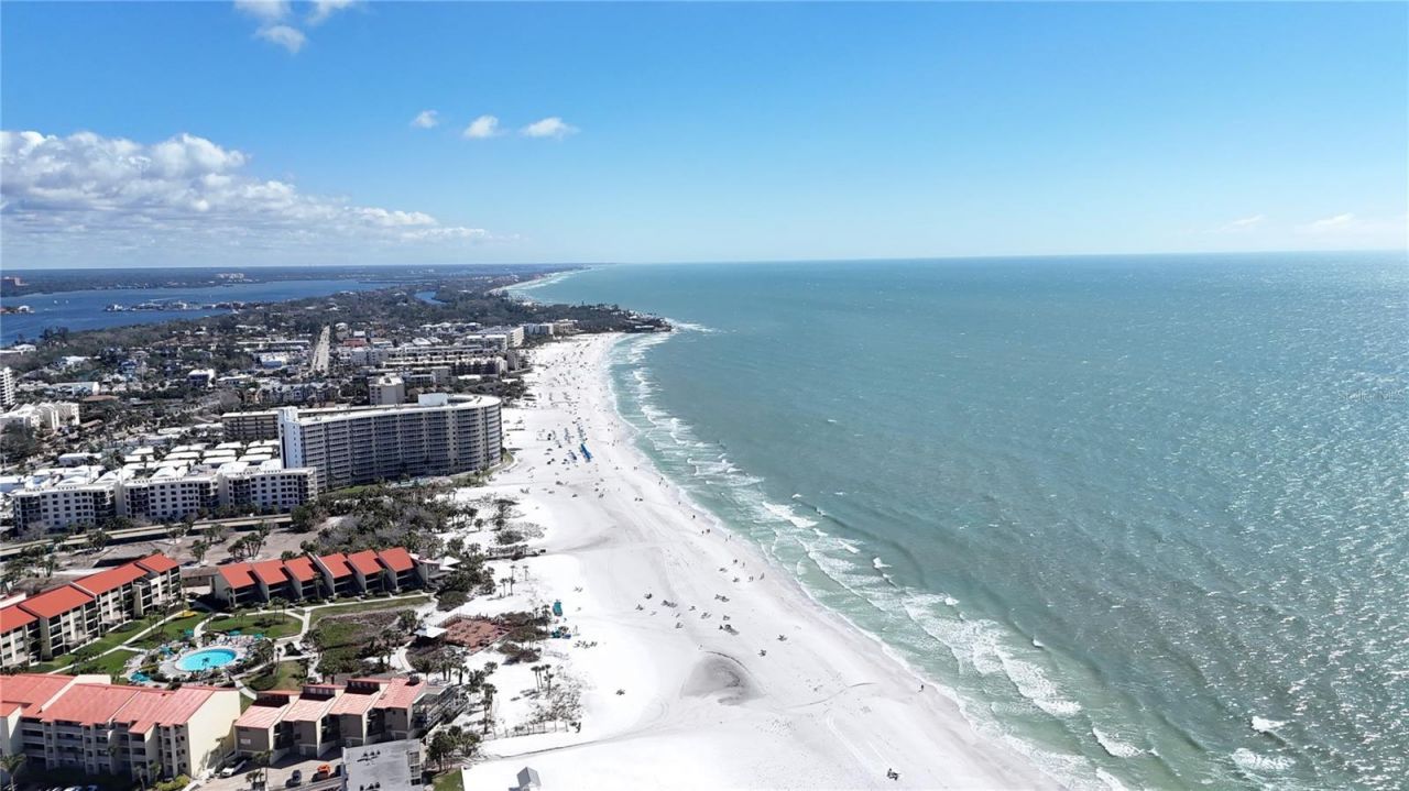 635 Tropical Circle, Sarasota, FL 34242 Photo