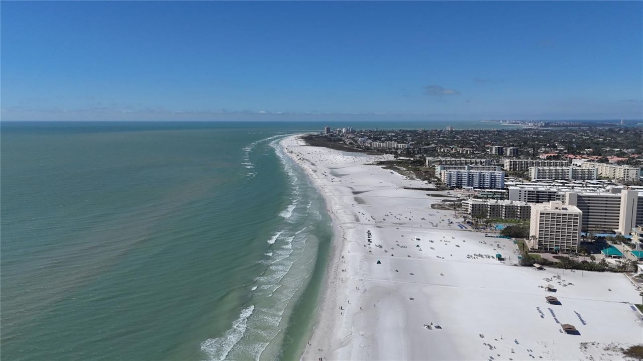 635 Tropical Circle, Sarasota, FL 34242 Photo