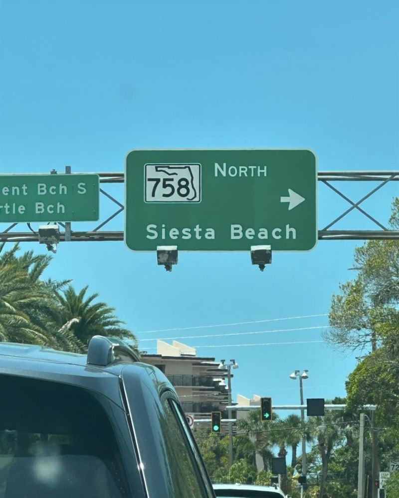 635 Tropical Circle, Sarasota, FL 34242 Photo