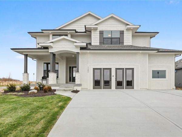 16491 W 166th Court, Olathe, KS 66062