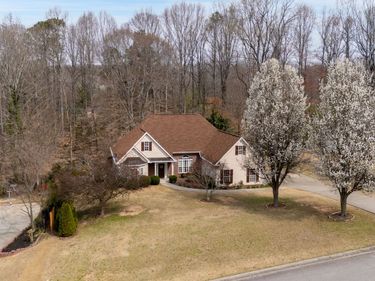 4838 Netherlands Place, Flowery Branch, GA 30542