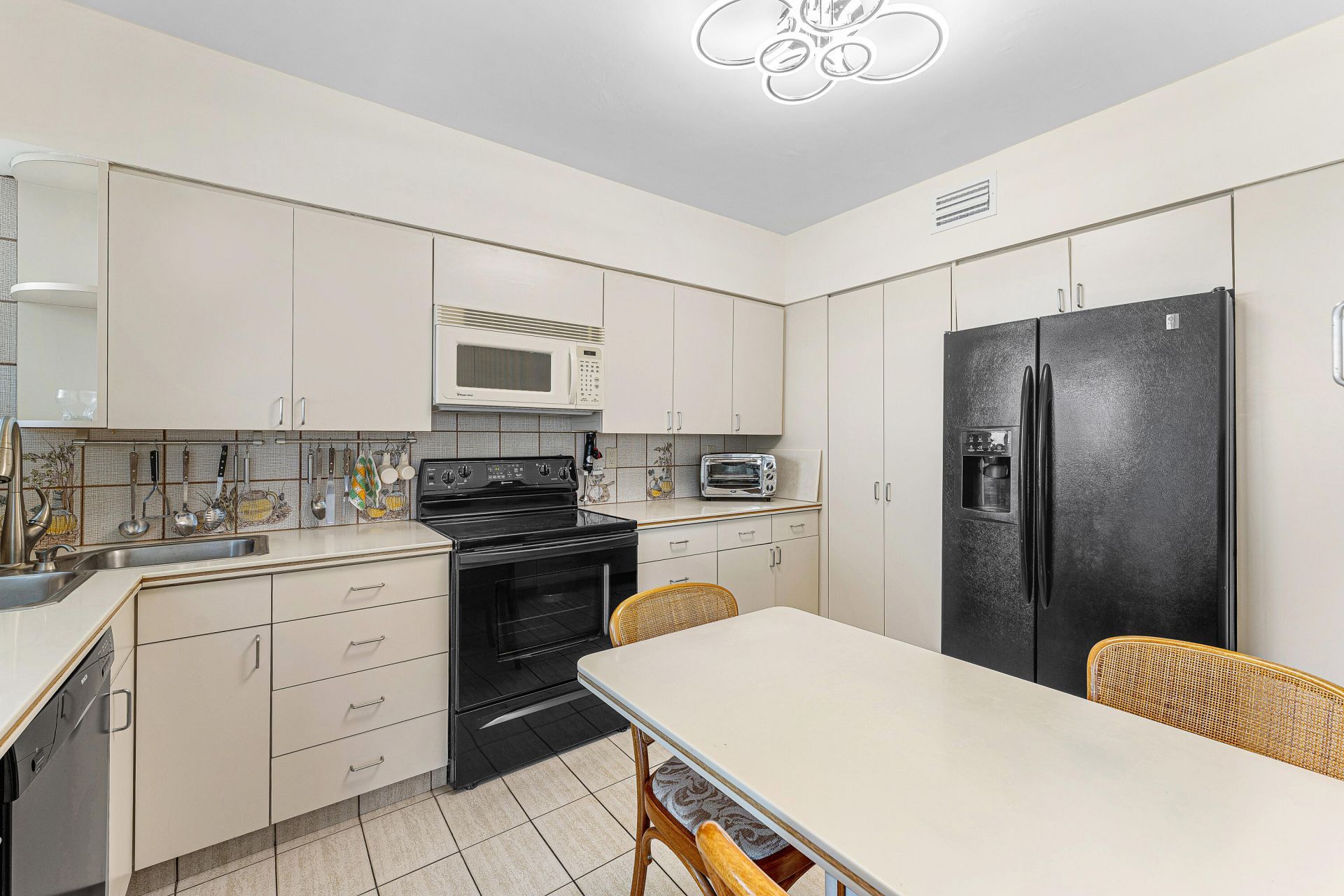 1900 S Ocean Drive, Unit 812, Fort Lauderdale, FL 33316 Photo