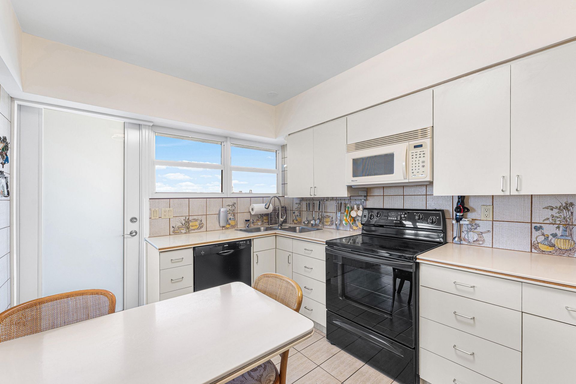 1900 S Ocean Drive, Unit 812, Fort Lauderdale, FL 33316 Photo