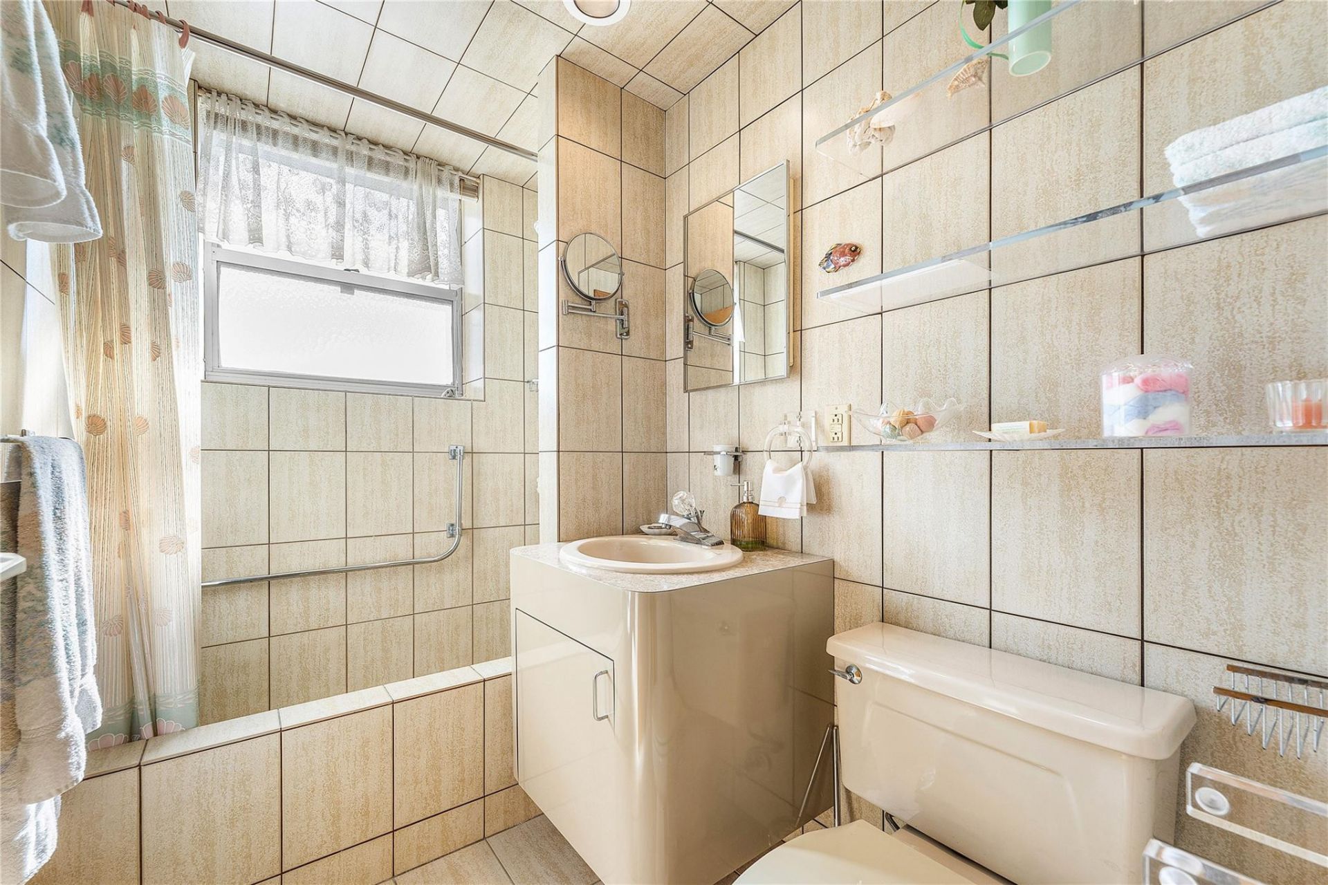 1900 S Ocean Drive, Unit 812, Fort Lauderdale, FL 33316 Photo