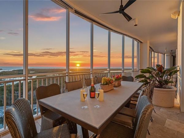 13675 Vanderbilt DR, Unit 1107, NAPLES, FL 34110