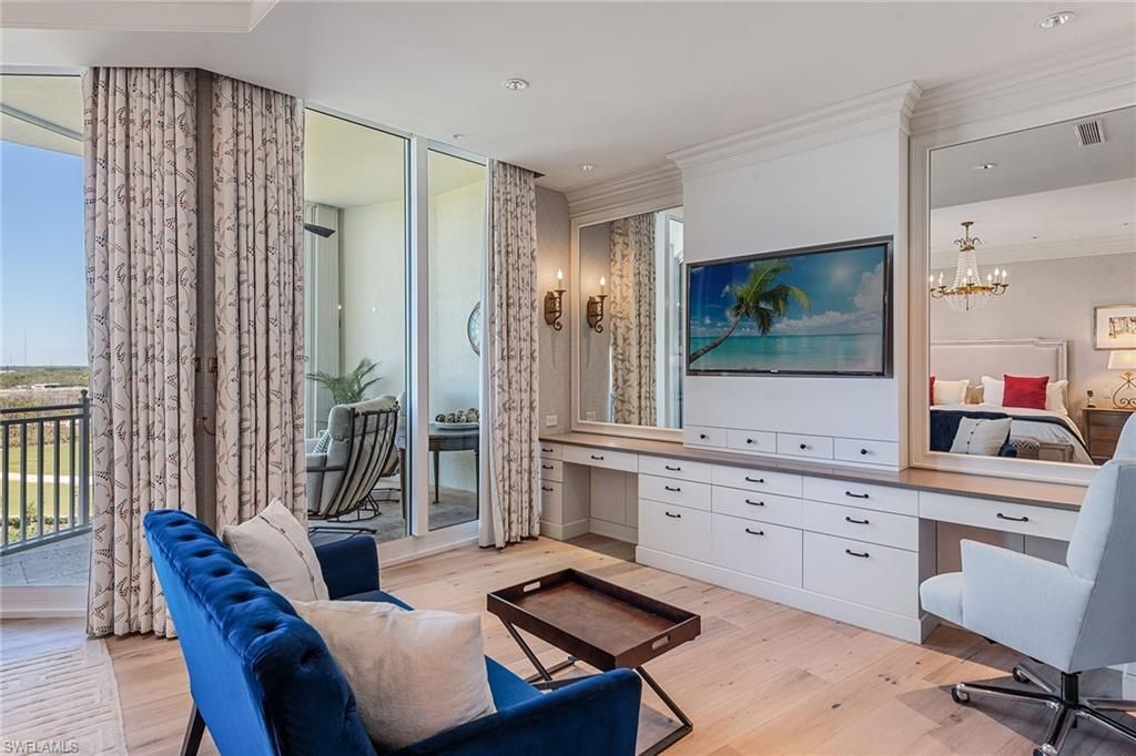 13675 Vanderbilt Dr, Unit 1107, Naples, FL 34110 Photo