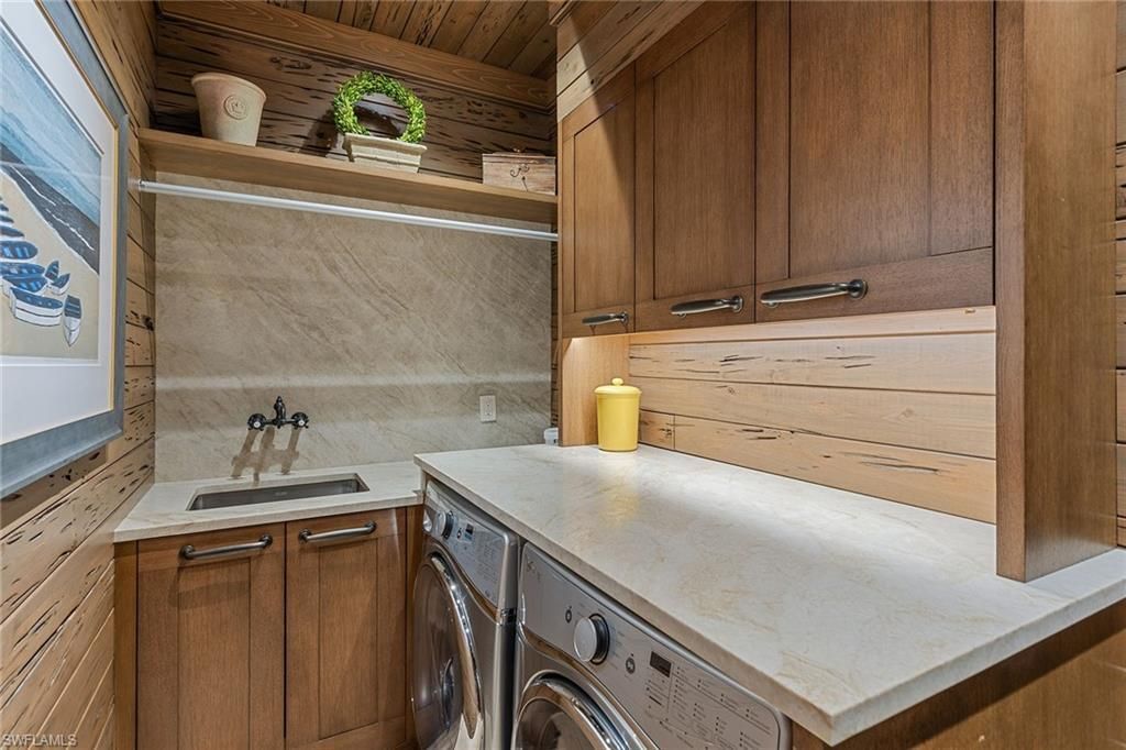 13675 Vanderbilt Dr, Unit 1107, Naples, FL 34110 Photo