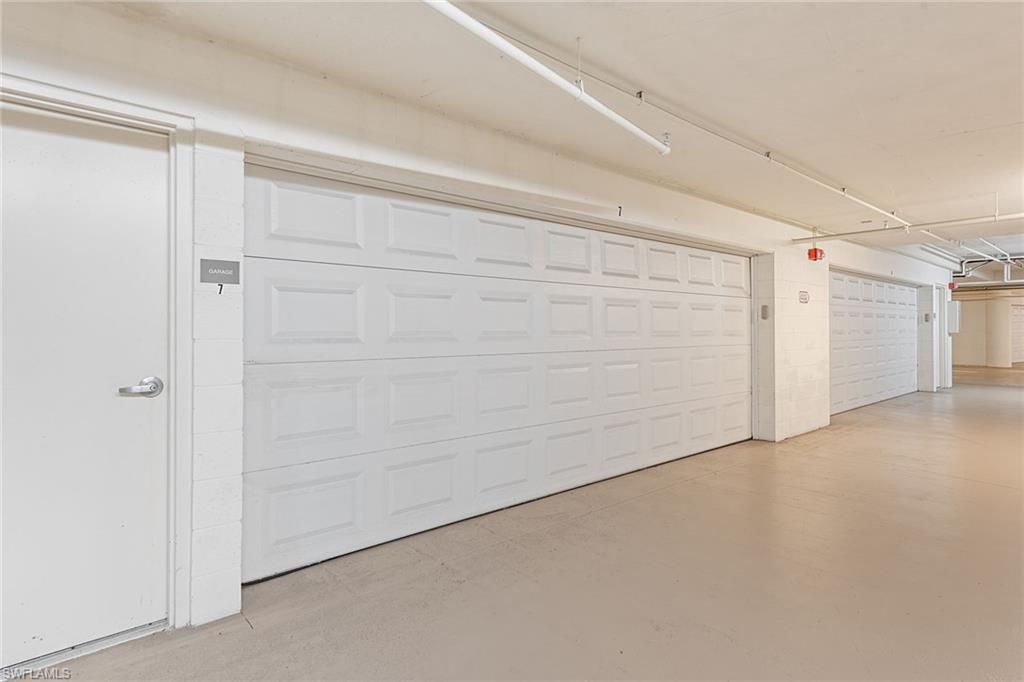 13675 Vanderbilt Dr, Unit 1107, Naples, FL 34110 Photo