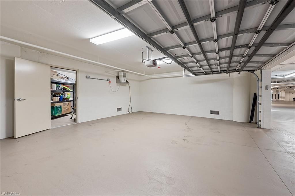 13675 Vanderbilt Dr, Unit 1107, Naples, FL 34110 Photo