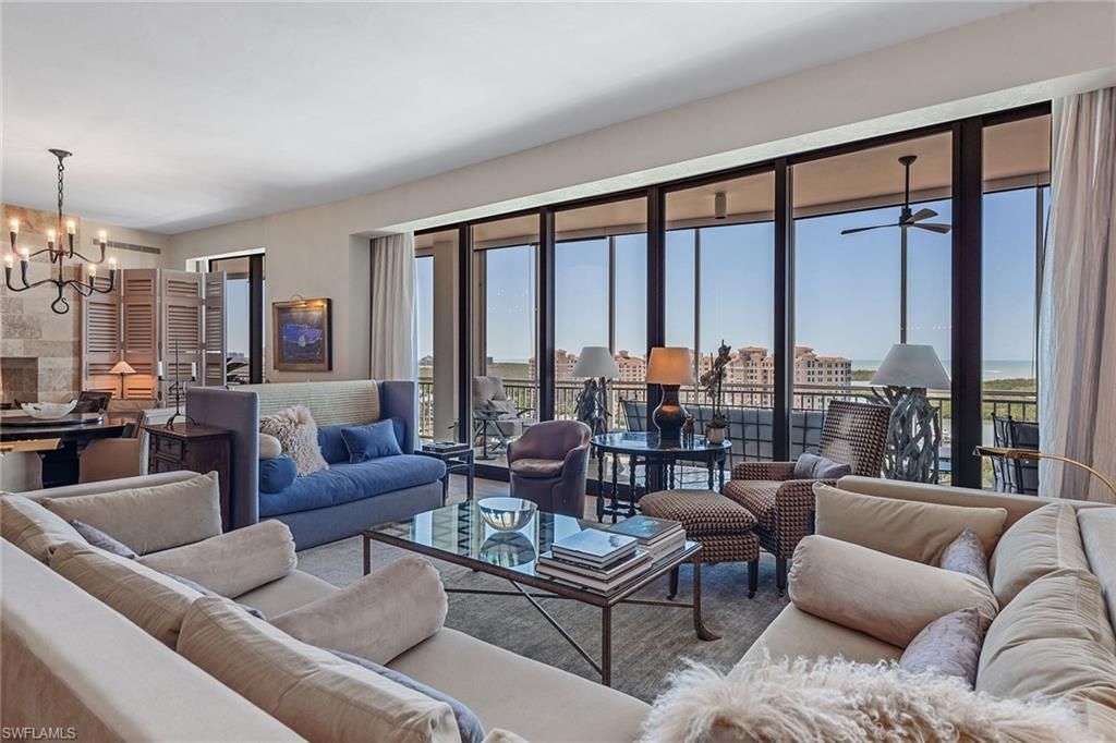 13675 Vanderbilt Dr, Unit 1107, Naples, FL 34110 Photo