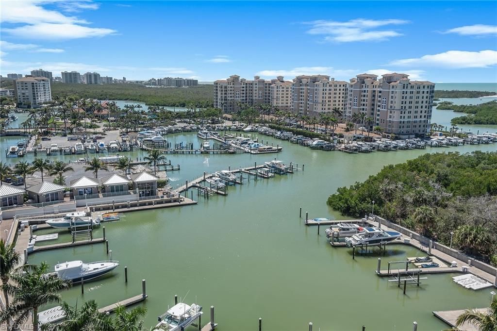 13675 Vanderbilt Dr, Unit 1107, Naples, FL 34110 Photo