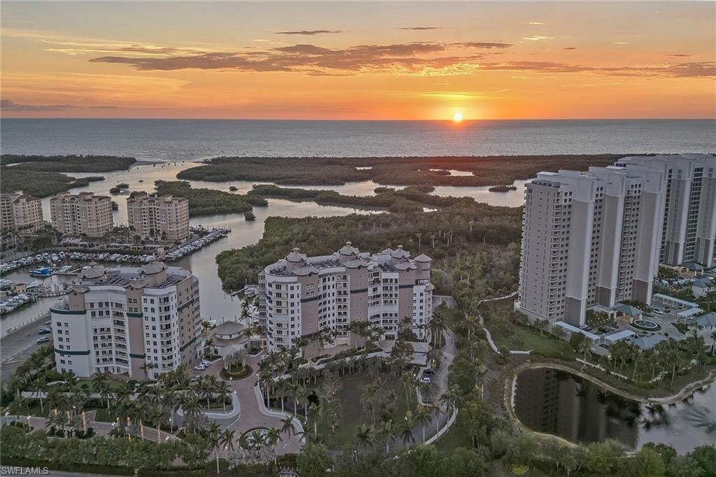 13675 Vanderbilt Dr, Unit 1107, Naples, FL 34110 Photo