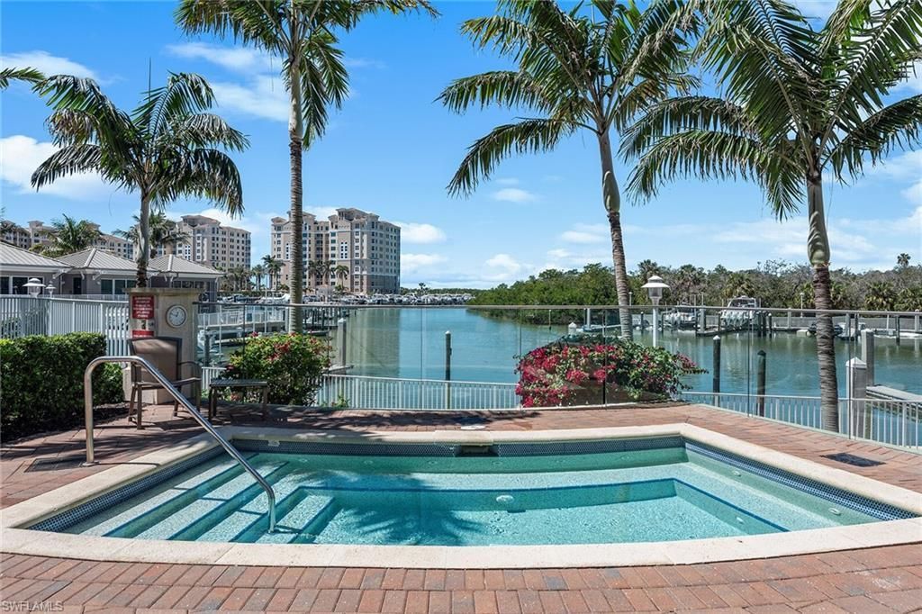 13675 Vanderbilt Dr, Unit 1107, Naples, FL 34110 Photo