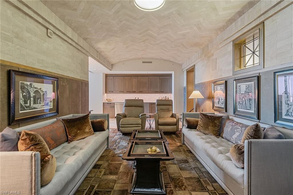 13675 Vanderbilt Dr, Unit 1107, Naples, FL 34110 Photo