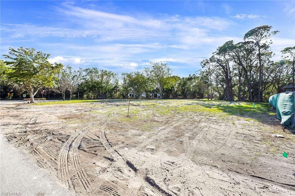 5037 Starfish Ave, Naples, FL 34103 Photo