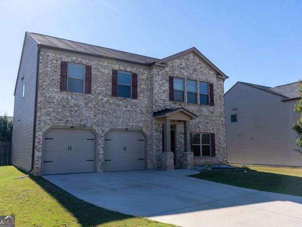 216 Loganview Drive, Loganville, GA 30052