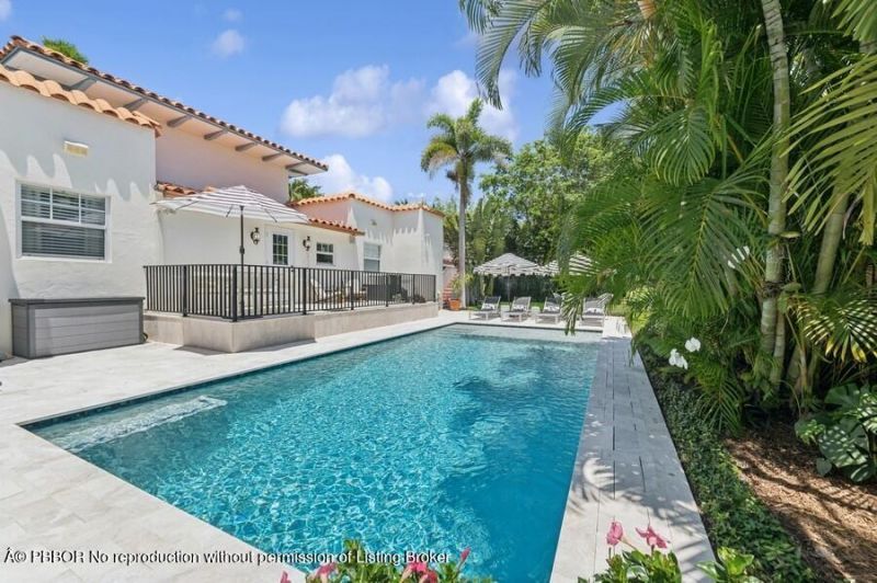 310 Almeria Road, West Palm Beach, FL 33405 Photo