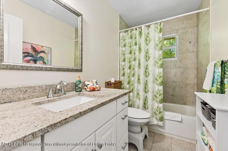 310 Almeria Road, West Palm Beach, FL 33405 Photo