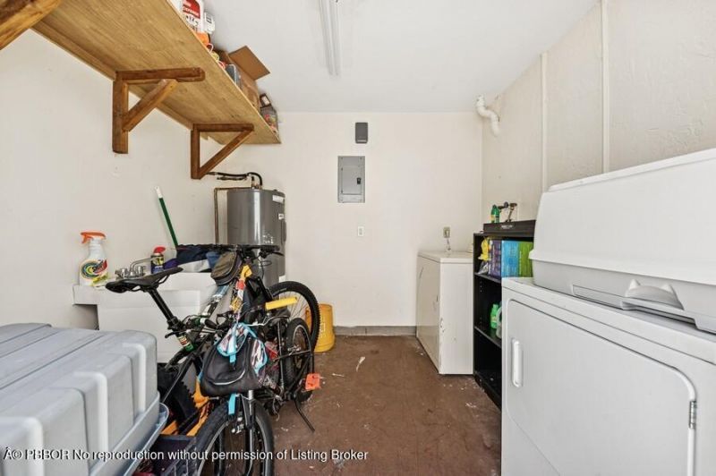 310 Almeria Road, West Palm Beach, FL 33405 Photo