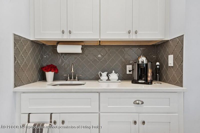 310 Almeria Road, West Palm Beach, FL 33405 Photo