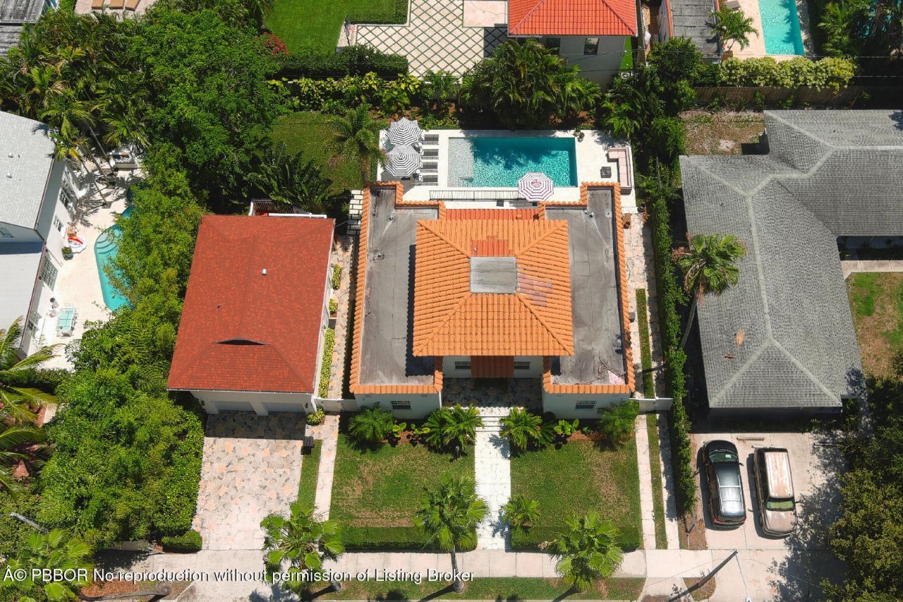 310 Almeria Road, West Palm Beach, FL 33405 Photo