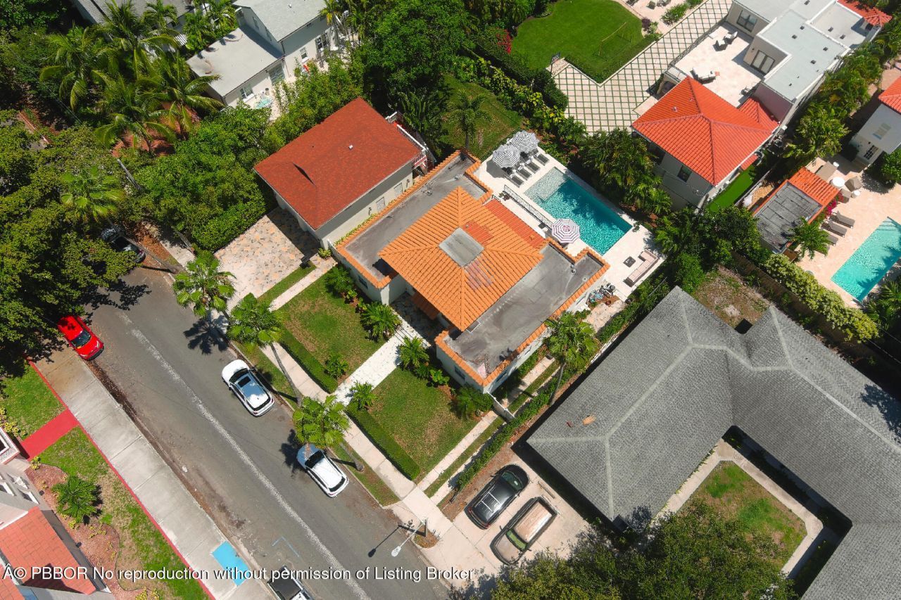 310 Almeria Road, West Palm Beach, FL 33405 Photo