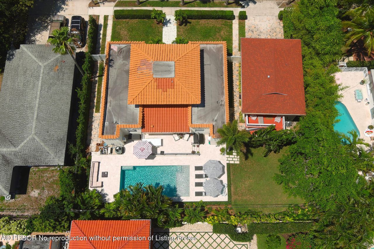 310 Almeria Road, West Palm Beach, FL 33405 Photo