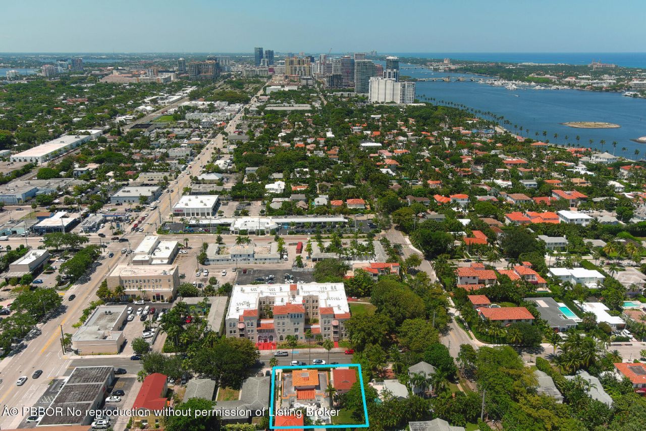 310 Almeria Road, West Palm Beach, FL 33405 Photo