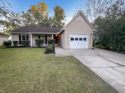 105 Nottingham Court, Summerville, SC 29485