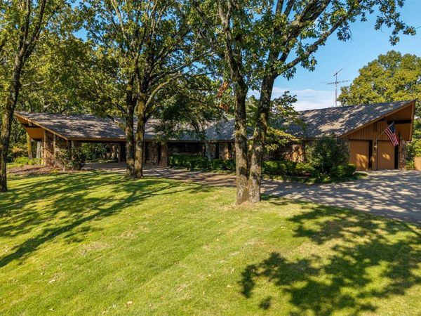 311 Whispering Hills Street, Hot Springs, AR 71901