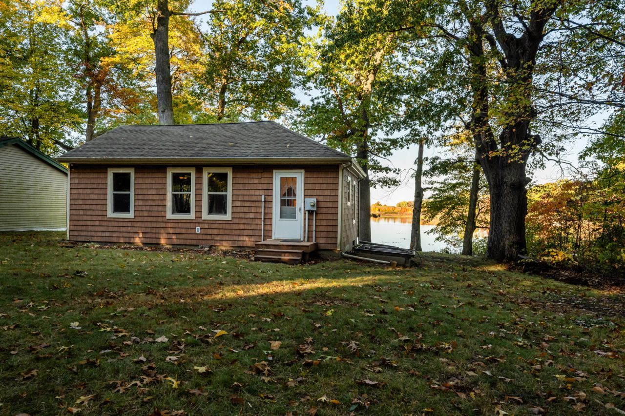 52769 Cr 384, Grand Junction, MI 49056 Main Photo