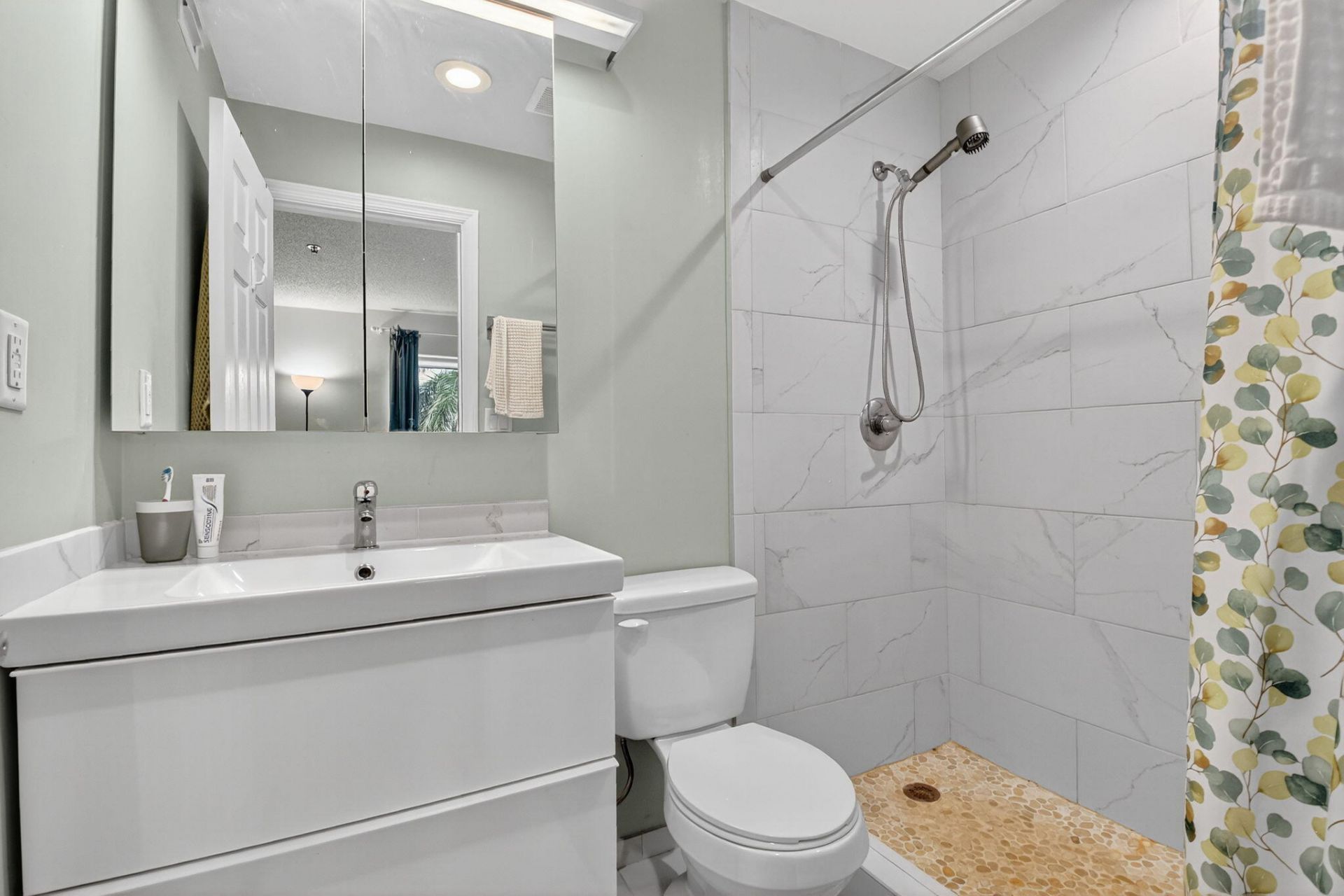 3000 Presidential Way, Unit 303, West Palm Beach, FL 33401 Photo