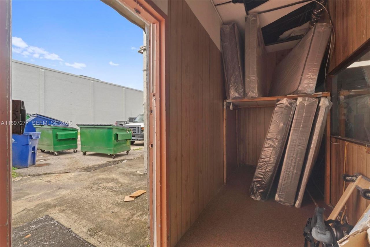 50 NW 107 Ave, Miami, FL 33174 Photo