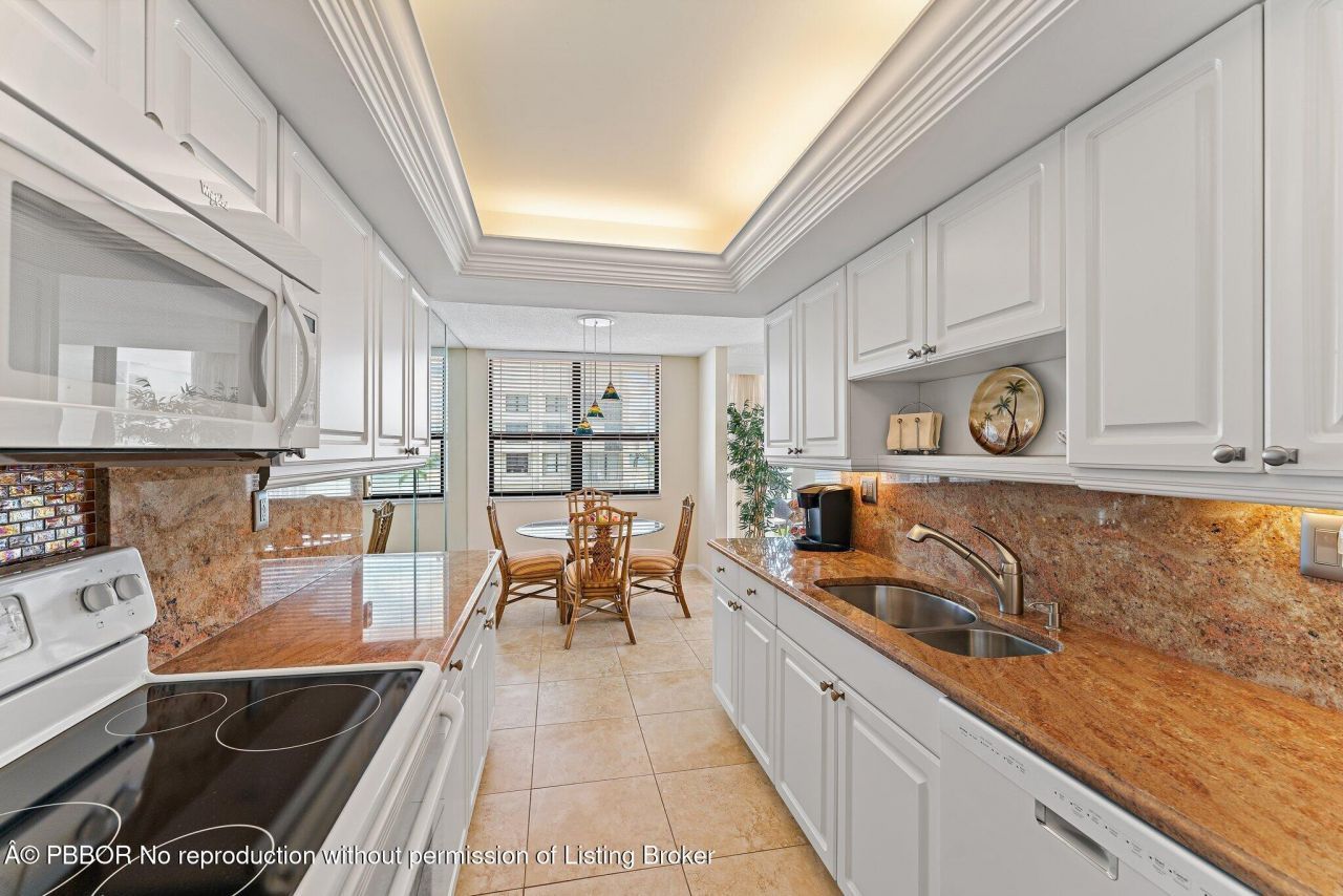 5480 N Ocean Drive, Unit B6B, Riviera Beach, FL 33404 Photo