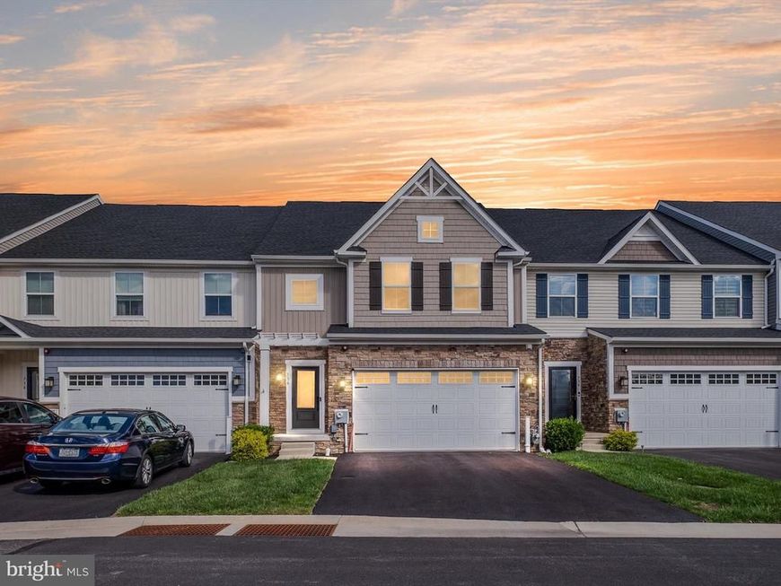 736 Cascade Way, Kennett Square, PA 19348 Main Photo